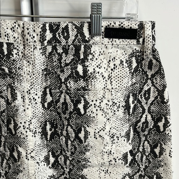 BLANK NYC NWOT Snake Print Mini Denim Jean Skirt, Size 29 - Picture 5 of 7